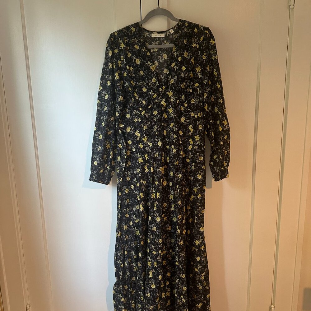 Doen Charleston Dress -- Noir Winding Blossoms - Picture 4 of 7